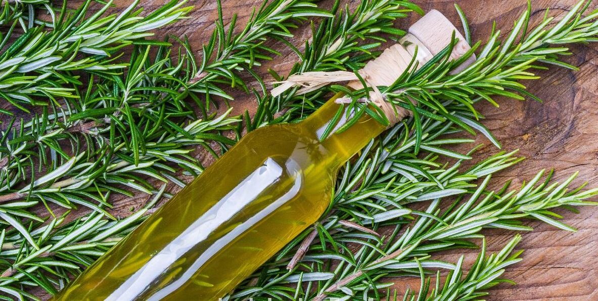 Minyak rosemary untuk mengatasi masalah kulit berminyak
